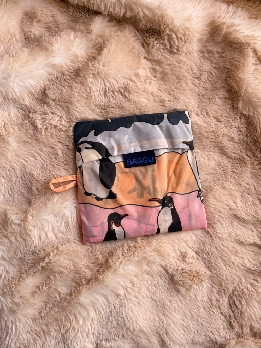 BAGGU Big Reusable Bag in Penguin